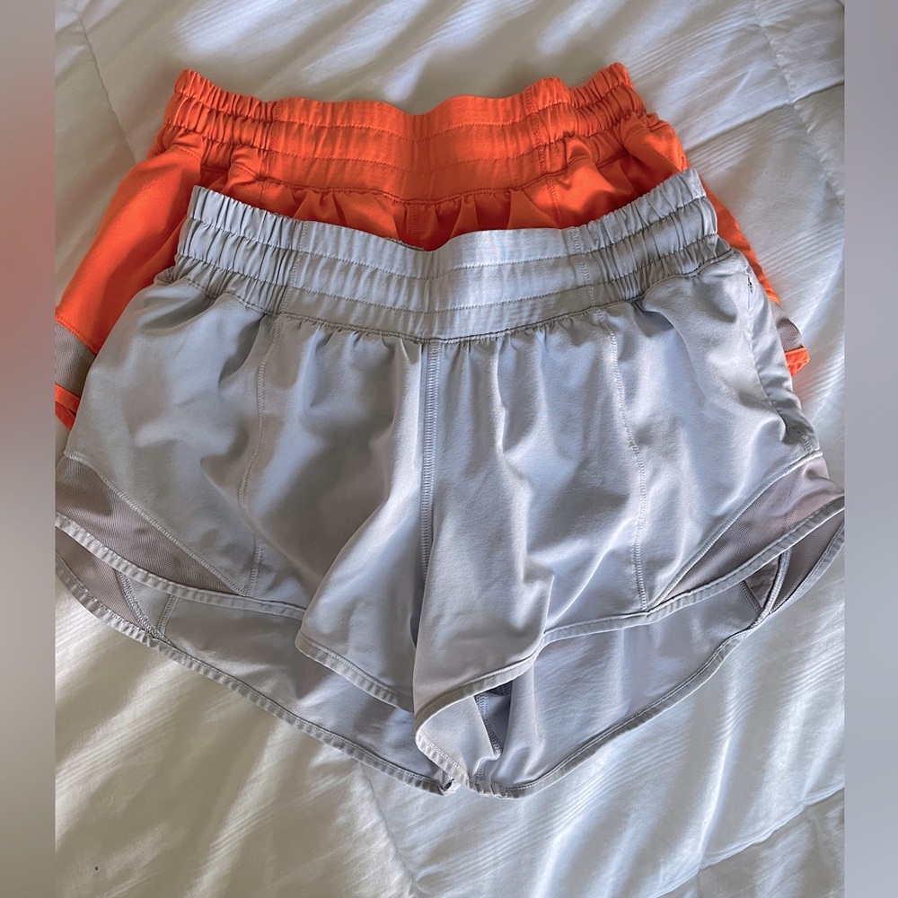 Lululemon hotty hot low-rise lined shorts